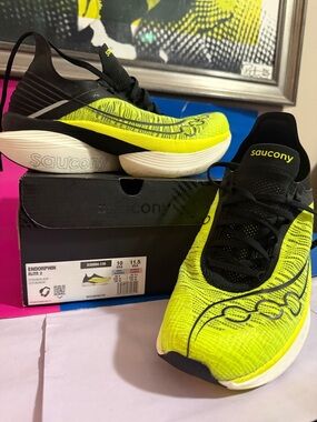 Saucony Endorphin Elite 2 Citron Black Men’s Size 10 / Women’s 11.5